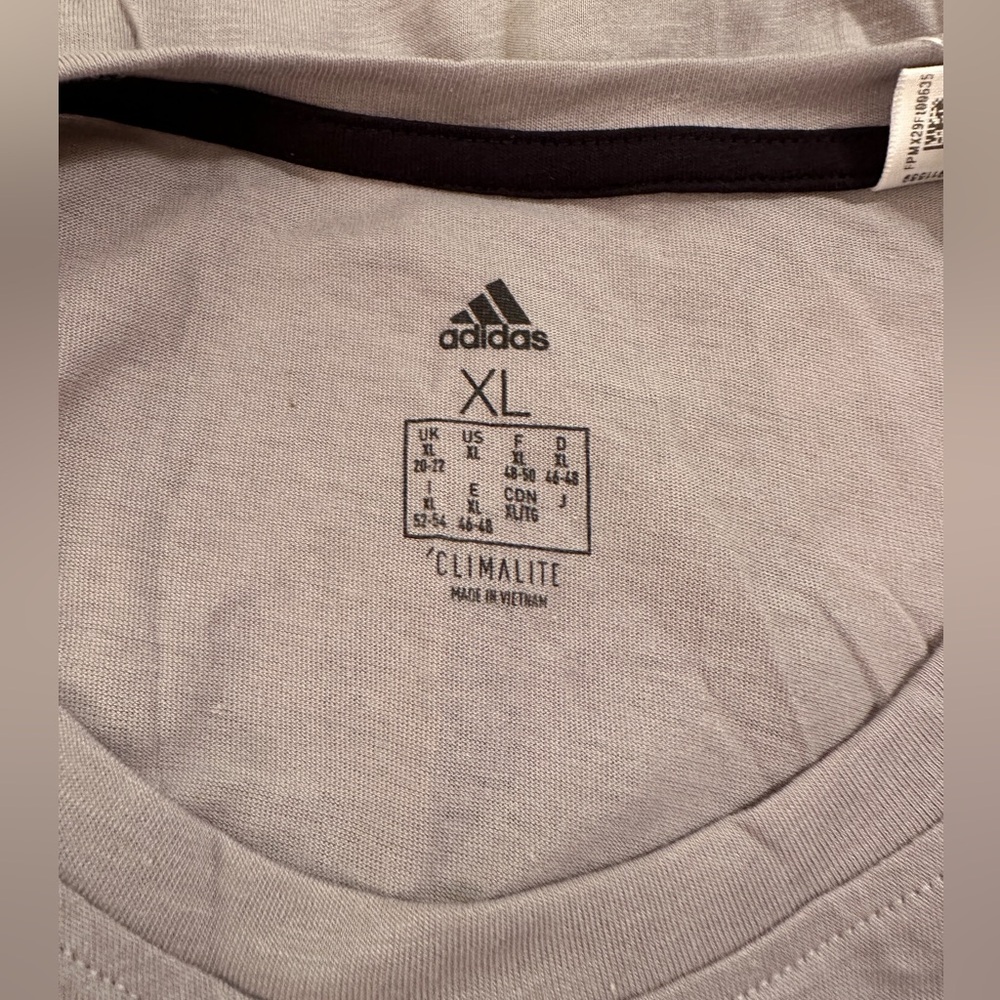 NEW Adidas gray workout tee Ladies X-Large XL